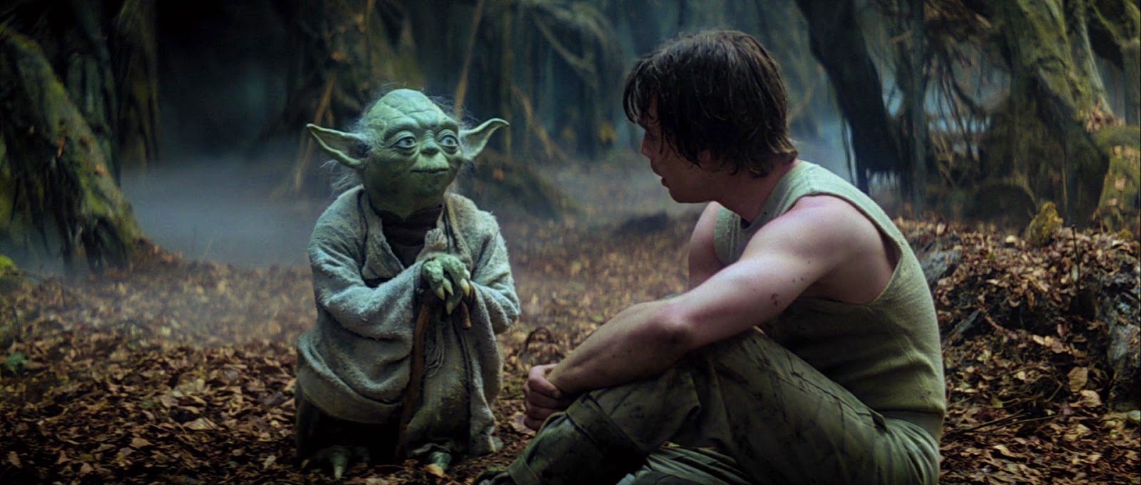 Yoda sendo mentor de Luke Skywalker