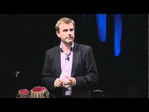 Imagem de homem ministrando a palestra "Como fazer o balanço de trabalho e vida"